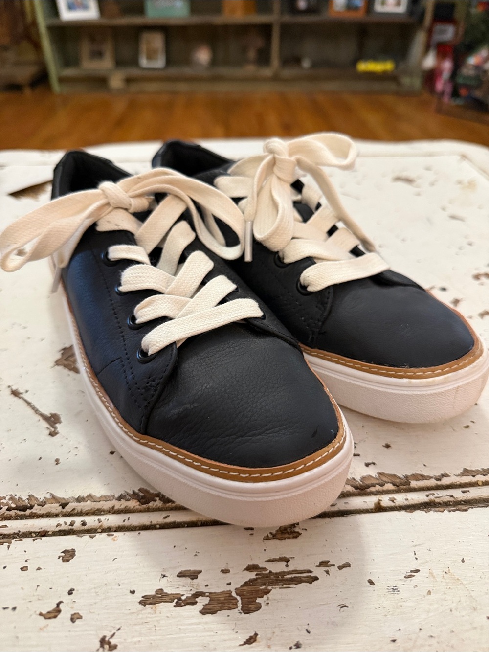 Toms Women's Black Leather Sneakers with Cream Laces